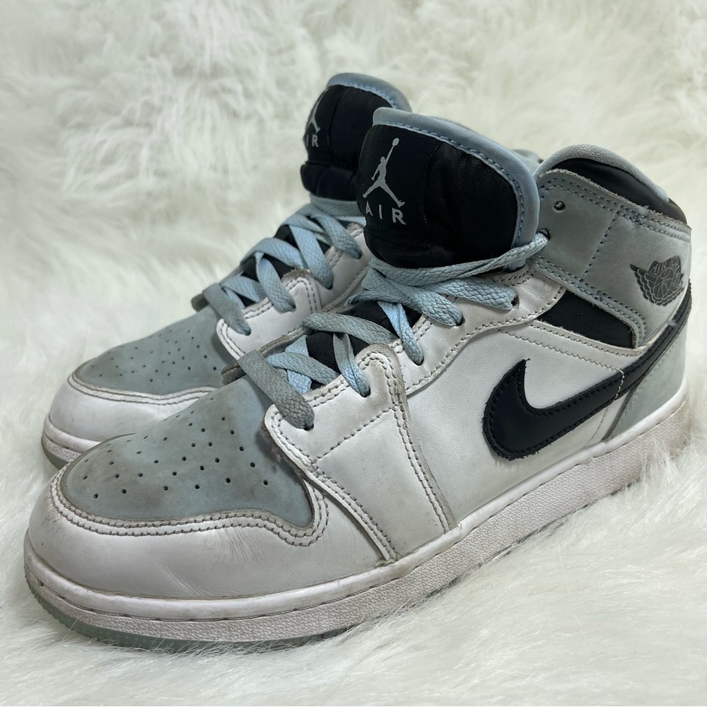 Size 6.5 - Air Jordan 1 Retro Mid White Pure Platinum
